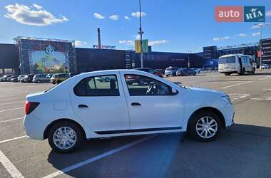 Седан Renault Logan 2017 в 