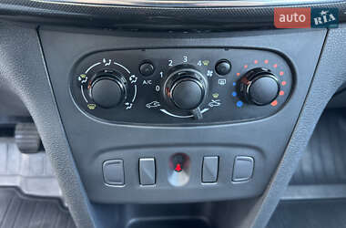 Седан Renault Logan 2019 в 
