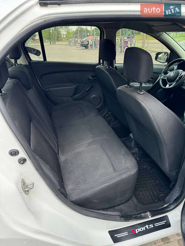 Седан Renault Logan 2019 в Дніпрі