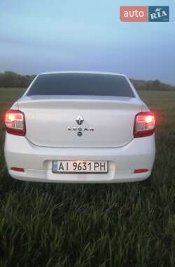 Седан Renault Logan 2013 в 