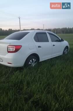 Седан Renault Logan 2013 в 