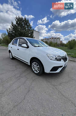 Седан Renault Logan 2017 в Прилуках