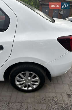 Седан Renault Logan 2021 в 