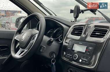 Седан Renault Logan 2018 в 