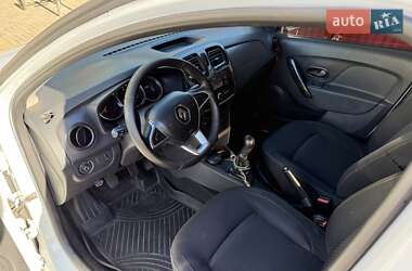 Седан Renault Logan 2019 в 