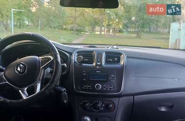 Седан Renault Logan 2019 в 