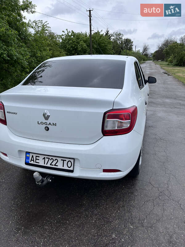 Седан Renault Logan 2013 в Царичанке