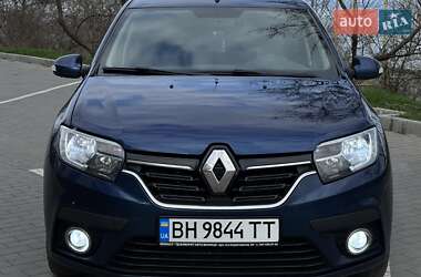 Седан Renault Logan 2017 в 