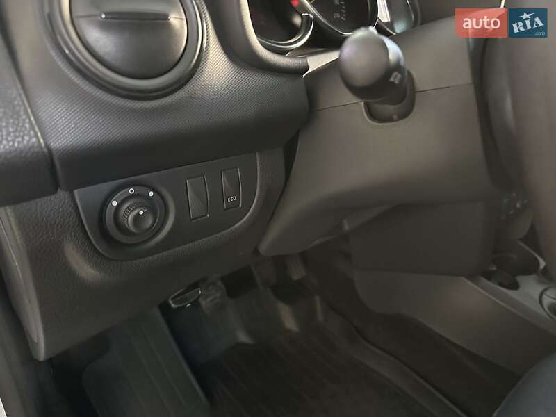 Универсал Renault Logan 2019 в Умани