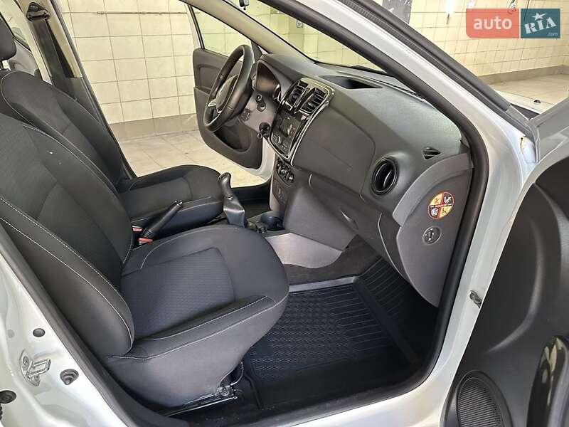 Универсал Renault Logan 2019 в Умани
