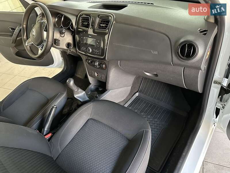 Универсал Renault Logan 2019 в Умани