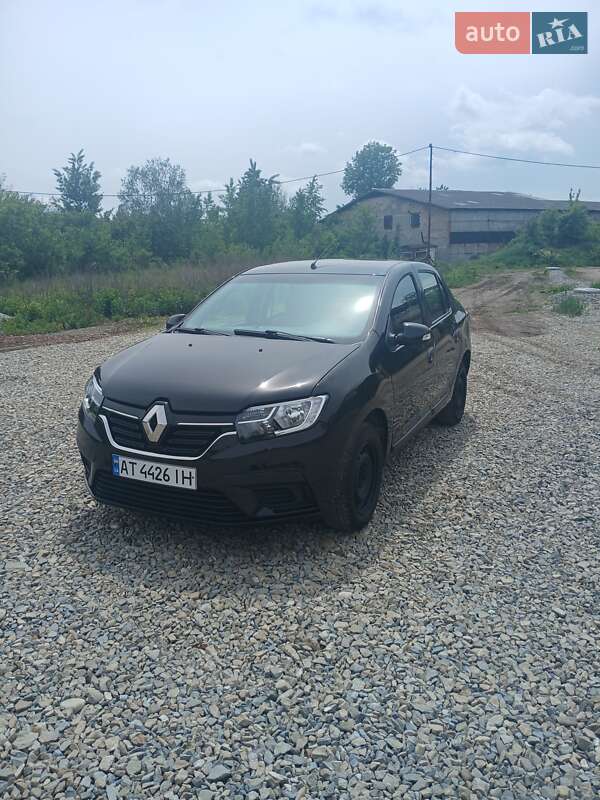 Седан Renault Logan 2017 в 