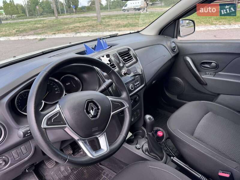 Седан Renault Logan 2019 в Кременчуге