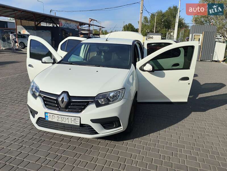 Седан Renault Logan 2020 в 