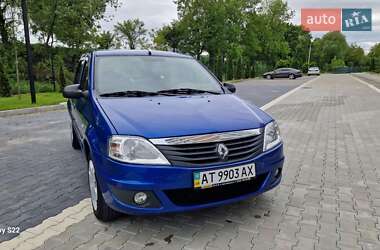 Седан Renault Logan 2010 в Ивано-Франковске