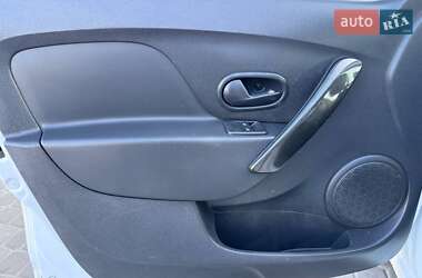 Седан Renault Logan 2019 в 