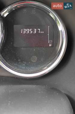 Седан Renault Logan 2013 в 