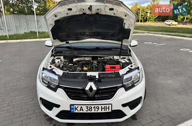 Седан Renault Logan 2019 в 