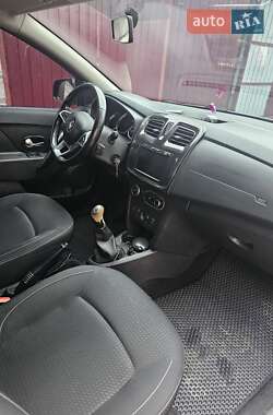 Седан Renault Logan 2019 в 