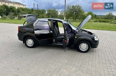 Седан Renault Logan 2011 в Теплике
