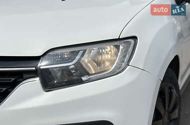 Седан Renault Logan 2017 в 