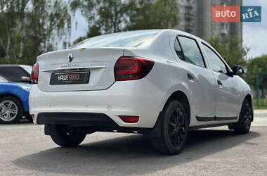Седан Renault Logan 2017 в 