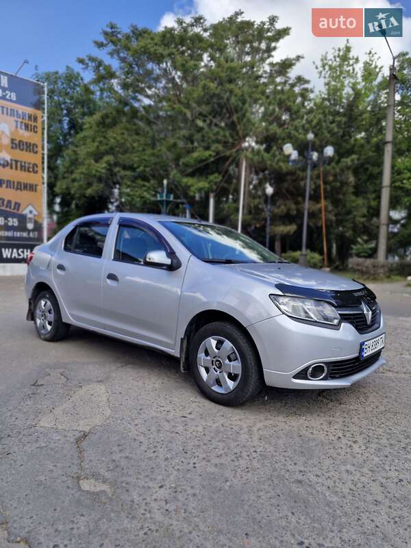 Renault Logan 2013