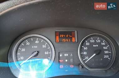 Седан Renault Logan 2010 в 