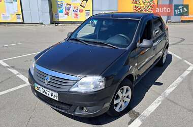 Седан Renault Logan 2010 в Львові