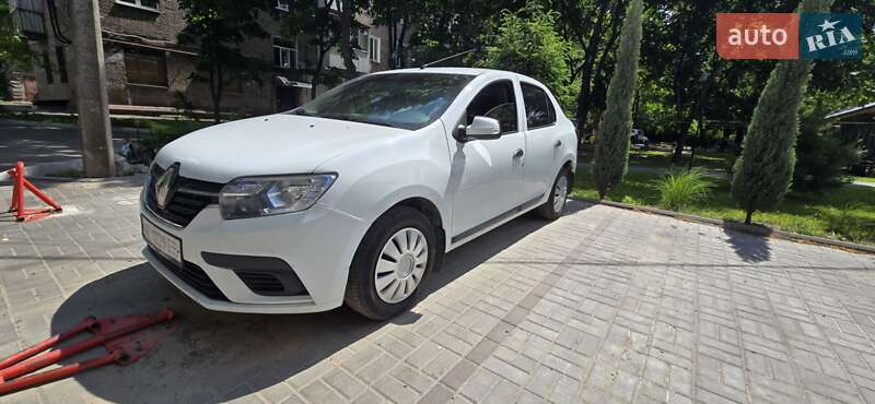 Седан Renault Logan 2017 в Запоріжжі
