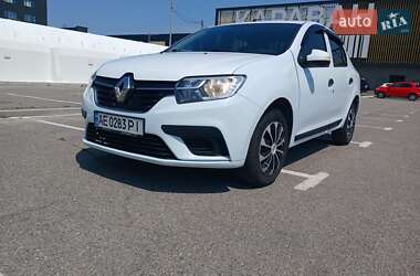 Седан Renault Logan 2019 в Киеве