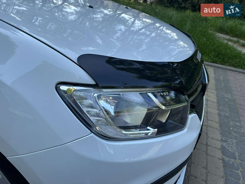 Седан Renault Logan 2019 в Черновцах