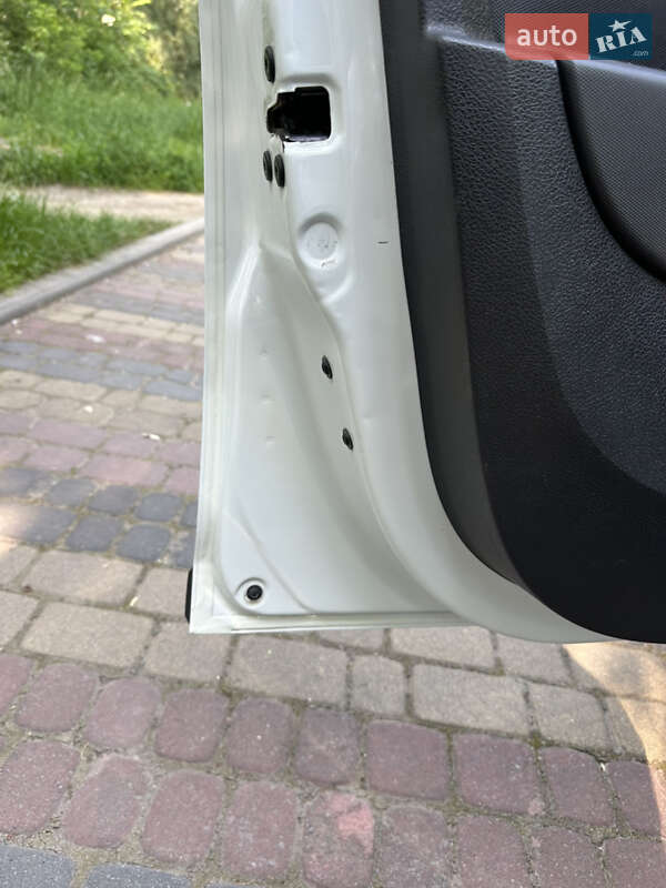 Седан Renault Logan 2019 в Черновцах