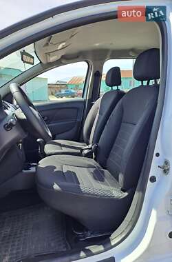 Седан Renault Logan 2020 в 