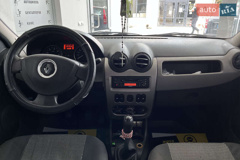 Седан Renault Logan 2010 в Шептицькому