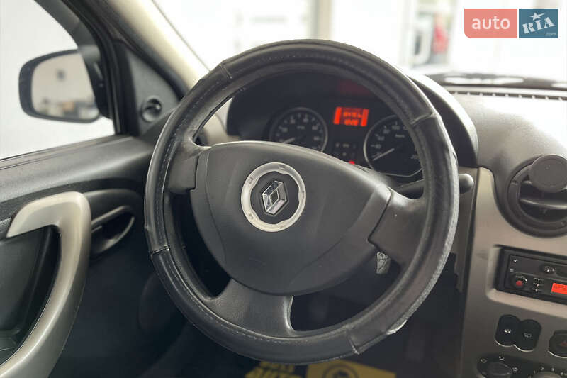 Седан Renault Logan 2010 в Шептицькому
