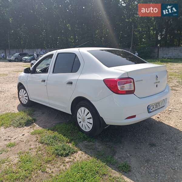 Седан Renault Logan 2013 в Умани