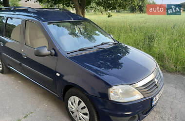 Универсал Renault Logan 2012 в Остроге