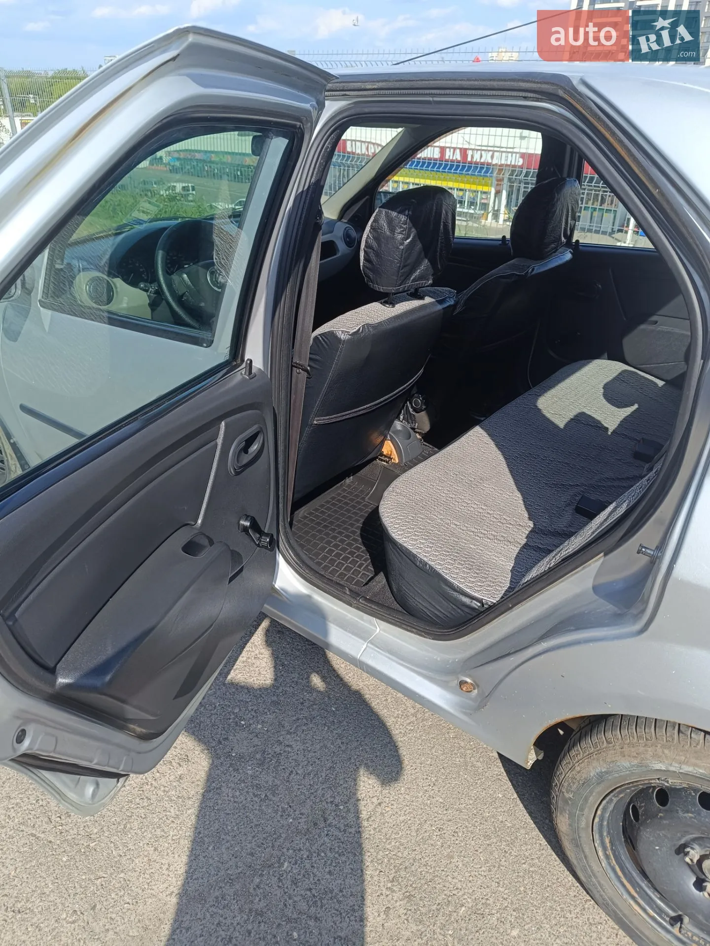 2010 Renault Logan - мініатюра 30