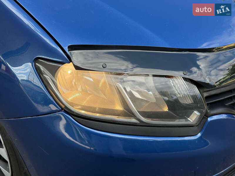 Універсал Renault Logan 2013 в Дніпрі