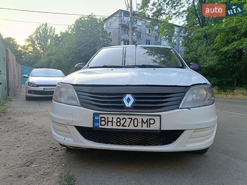 Renault Logan 2011