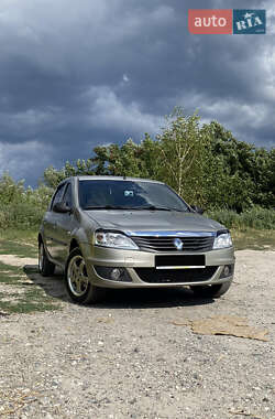 Renault Logan 2010 Renault Logan 2010