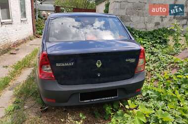 Седан Renault Logan 2010 в 