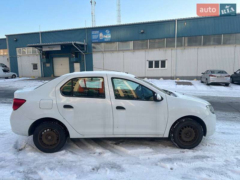 Седан Renault Logan 2016 в Киеве