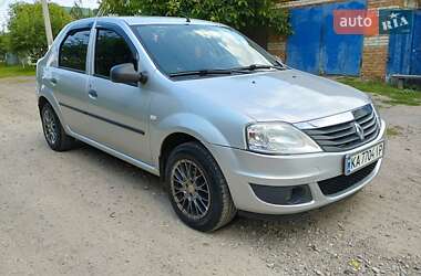 Renault Logan 2010 Renault Logan 2010