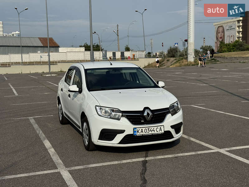 Седан Renault Logan 2016 в Києві