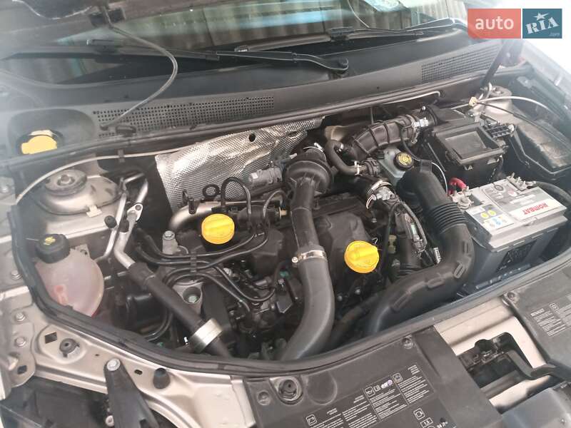 Универсал Renault Logan 2015 в Днепре фото 13 Универсал Renault Logan 2015 в Днепре