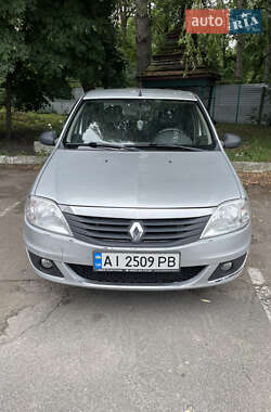 Renault Logan 2010