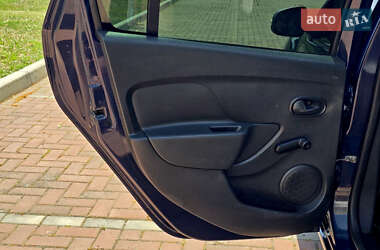 Универсал Renault Logan 2016 в 