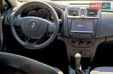 Универсал Renault Logan 2016 в 